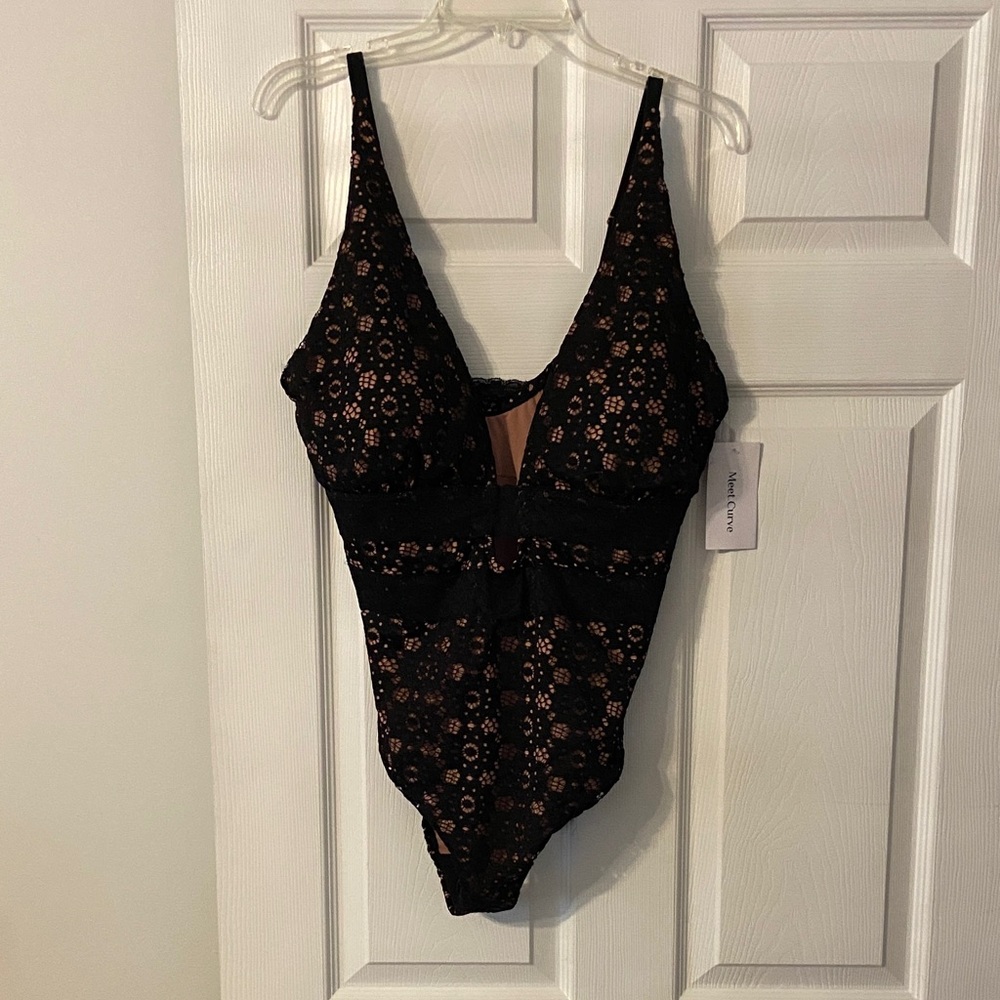 Meet.Curve one piece Swimsuit size XL brand new adjustable stripes